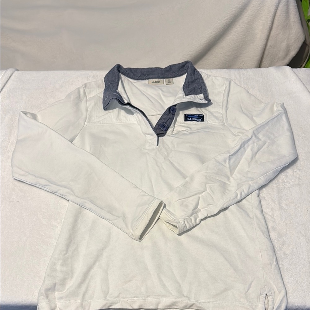 L.L. Bean White and Gray Sweatshirt